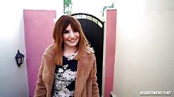 JacquieEtMichelTV - Zoé, 25, international law student in Toulon!